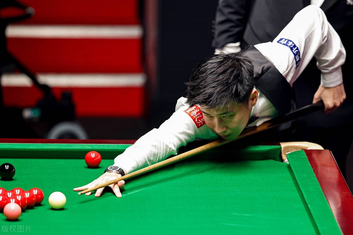 横扫更为球 横扫更为球