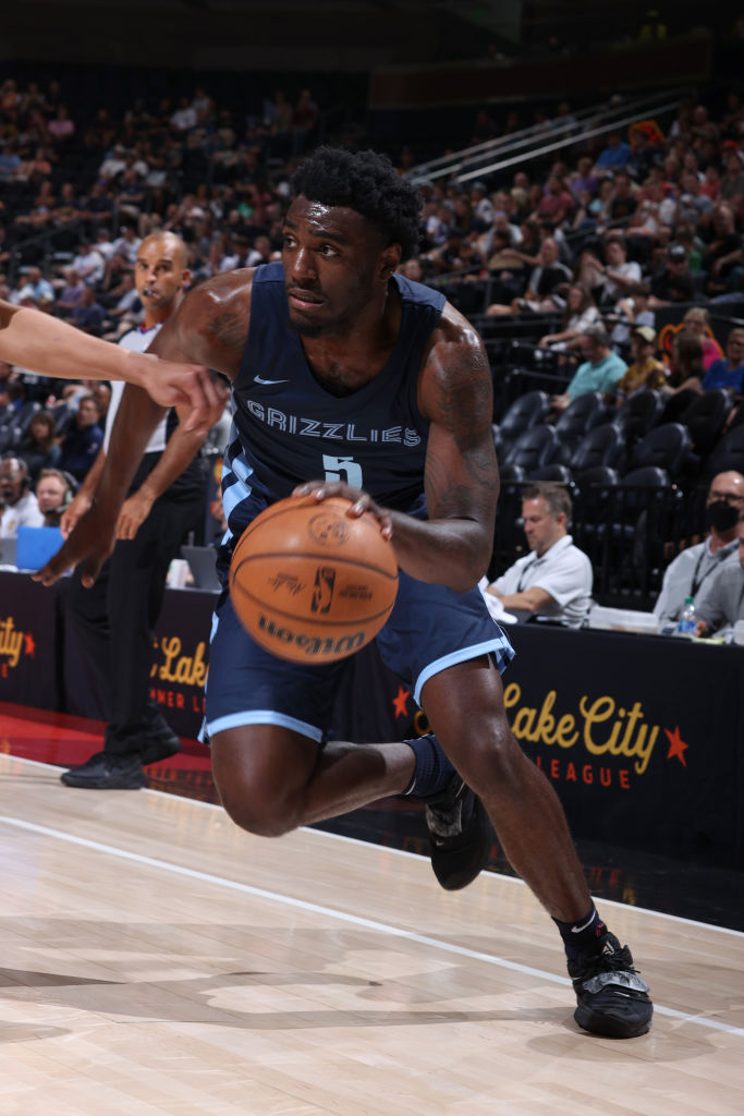 巴黎公布欧冠大名单：登贝莱、内维斯领衔 李刚.